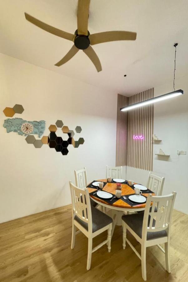 Demuji 4Br 10Pax 3Min To Ecm Kcm, Ps4 Villa กวนตัน ภายนอก รูปภาพ